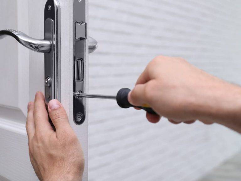Fitting A New Door Handle